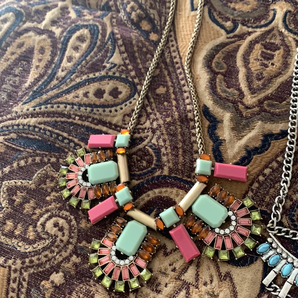 3 statement necklaces - Picture 4 of 4